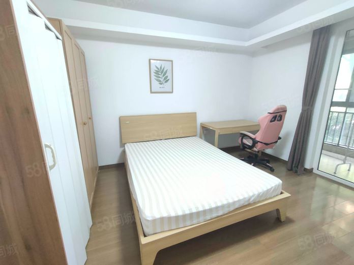 金融港地鐵站旁 免押金0中介，直通世貿中心與軟件園的便捷辦公新選擇